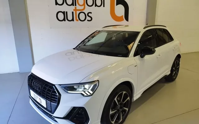 AUDI Q3 Q3 45 TFSIe Black line S-tronic