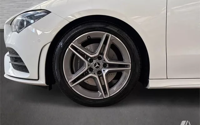 MERCEDES-BENZ Clase CLA CLASE CLA 200 D DCT - 35990€ en Jaen
