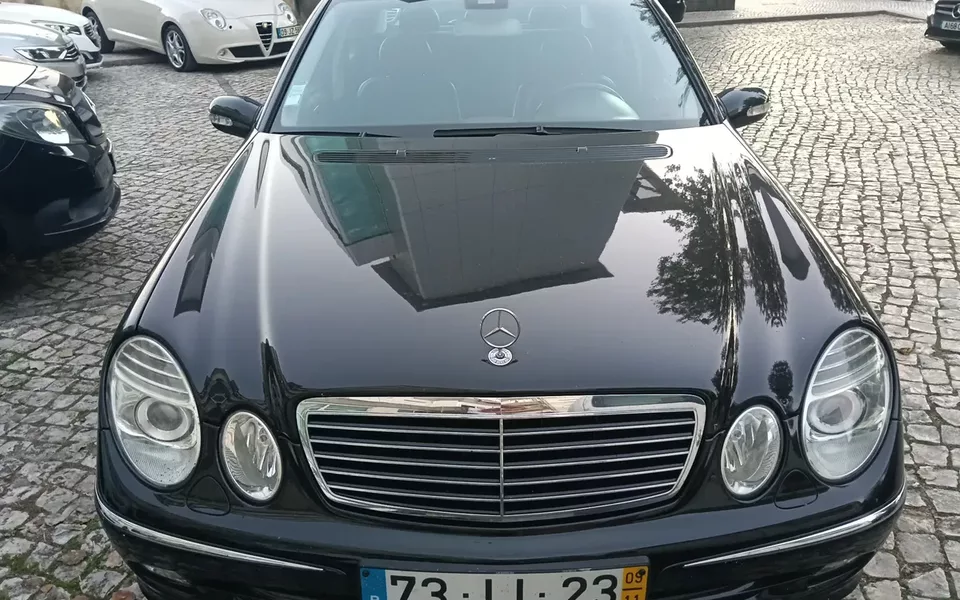 Mercedes-Benz E 320