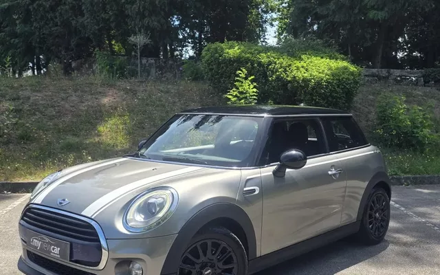 MINI 3 Portas Cooper Essential