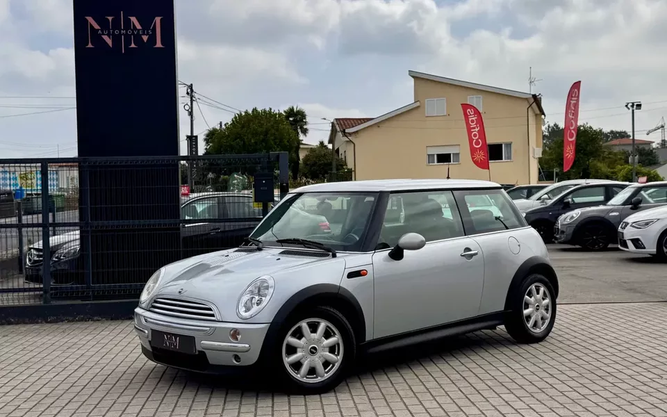MINI 3 Portas One D