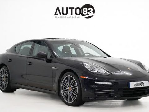 Porsche Panamera 4 PDK