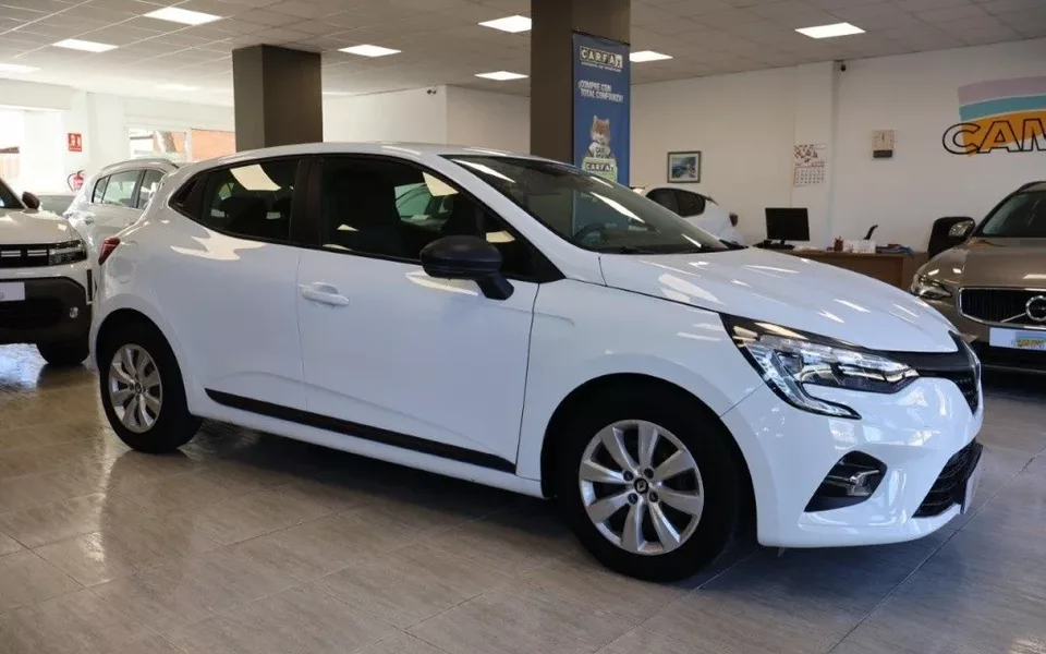 RENAULT Clio Clio Blue dCi Intens 74kW - 14500€ en Tarragona