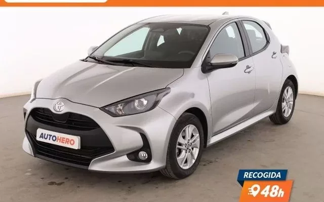 TOYOTA Yaris 1.5 Hybrid ECOVan Business Plus