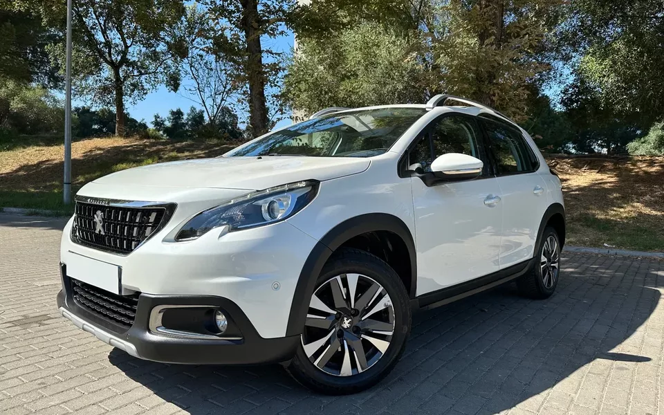 Peugeot 2008 PureTech 110 Stop&Start EAT6 Allure