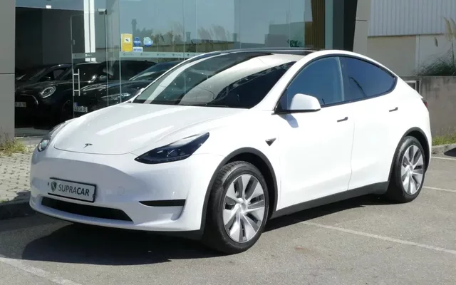 Tesla Model Y Tração Traseira