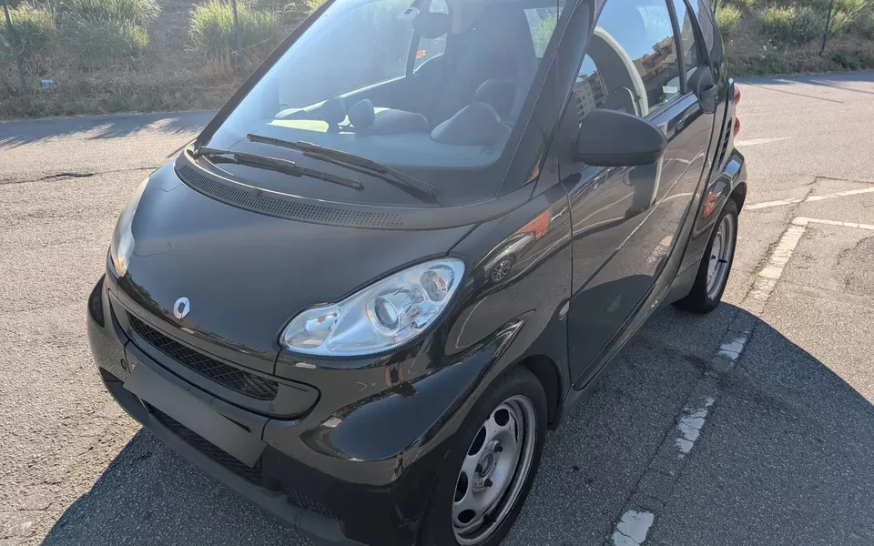 Smart ForTwo Coupé 1.0 mhd Pure 61