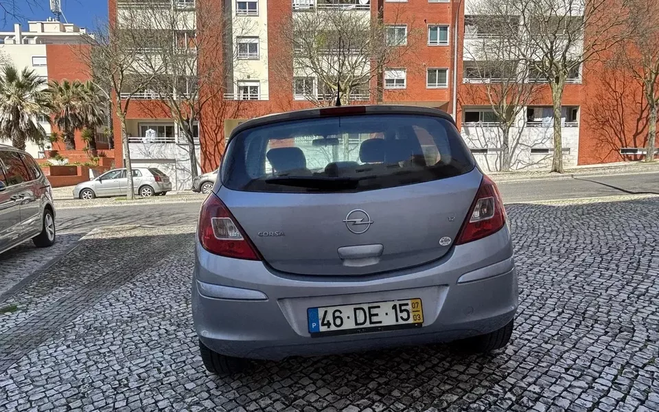 Opel Corsa 1.2 CMON