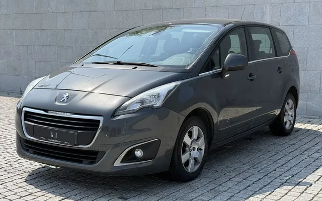 Peugeot 5008 1.2 PureTech Style