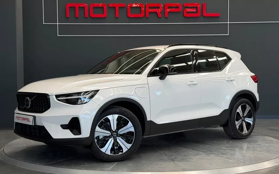 VOLVO XC40 XC40 T5 Recharge Plus Dark Aut. - 28900€ en Palencia