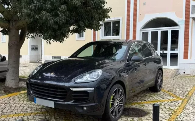 Porsche Cayenne S E-Hybrid