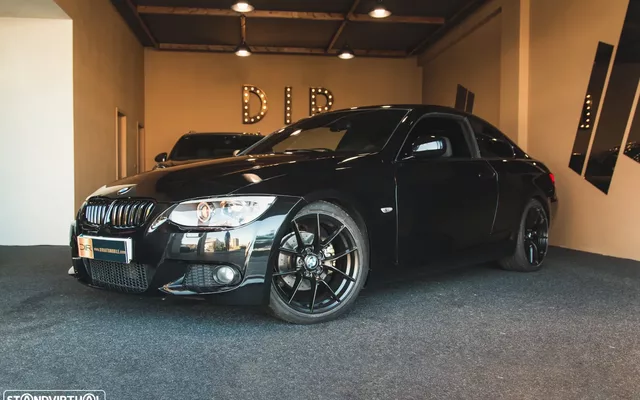 BMW 320 d Coupe Edição M