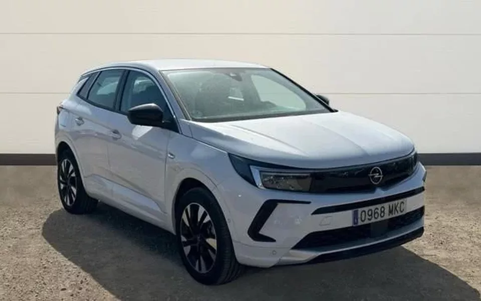 OPEL Grandland 1.2 TURBO DESIGN & TECH 130 5P