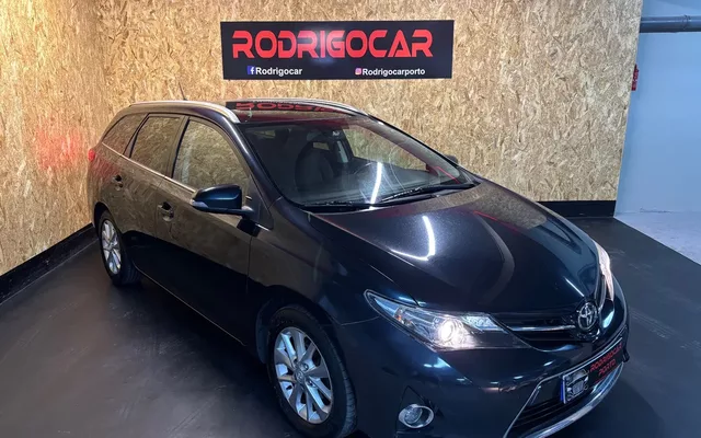 Toyota Auris Touring Sports 1.4 D-4D Com+P.Sport +Navi