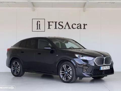 BMW iX2 eDrive20 Pack Desportivo M