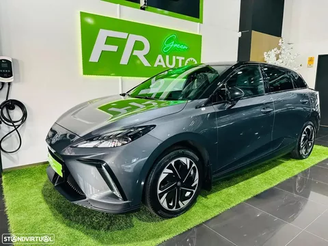 MG MG4 64 kWh Luxury