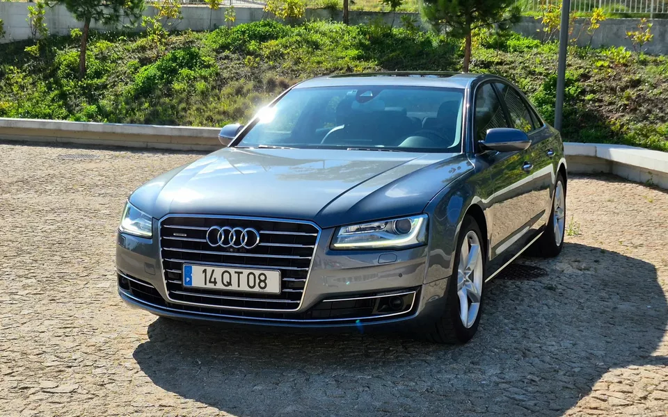 Audi A8 3.0 TDI V6 quattro L.C.D.Exclusive