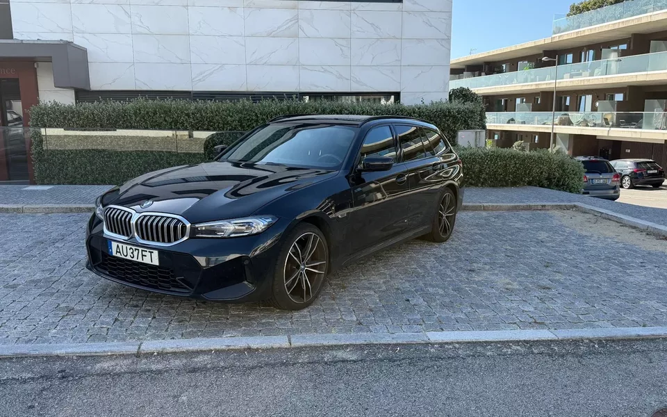 BMW 330