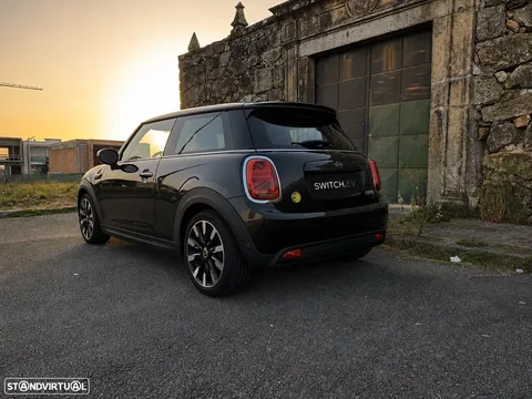 MINI 3 Portas Cooper SE Premium Classic