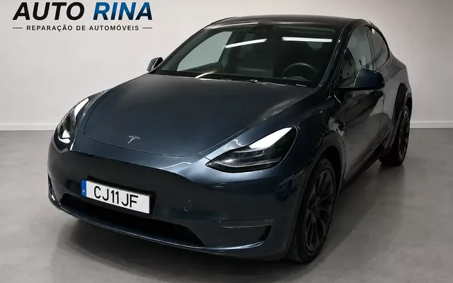 Tesla Model Y Long Range Dual Motor AWD