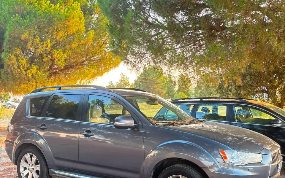 Mitsubishi Outlander 2.2 DI-D Instyle 4WD