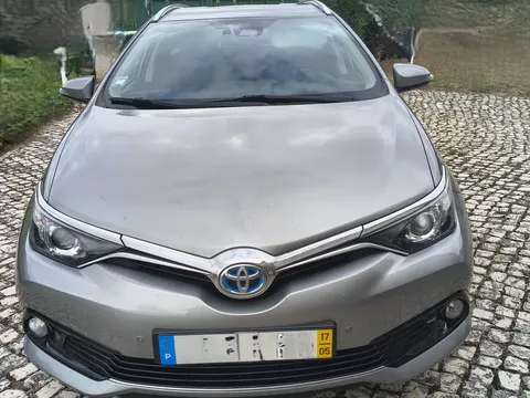 Toyota Auris Touring Sports 1.8 HSD Comfort +P.Techno+P.Sport