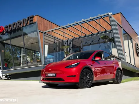 Tesla Model Y Standard