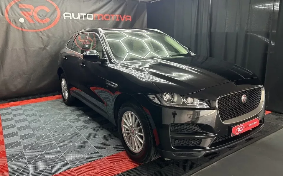 Jaguar F-Pace 2.0 i4D Portfolio Aut.