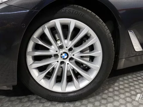 BMW Serie 5 530 530 i Touring Luxury 252cv
