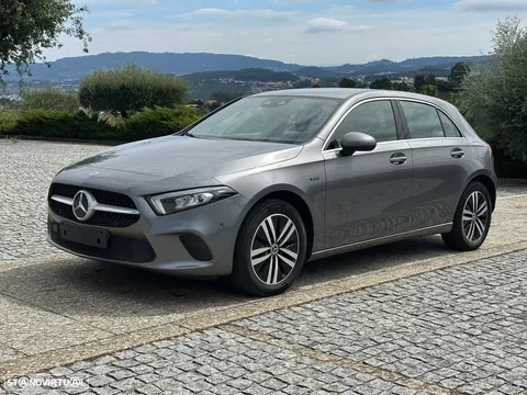 Mercedes-Benz A 250 e Progressive