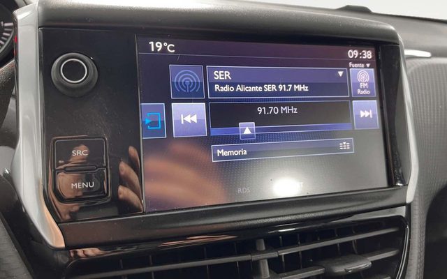 Peugeot 208 1.2L PureTech Style 60 kW (82 CV)