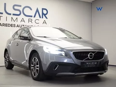 VOLVO V40 2.0 D2 Cross Country Auto