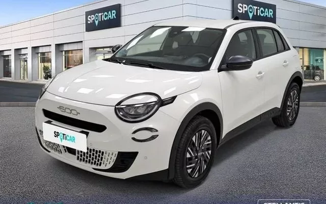 FIAT 600 MHEV 1.2 74kW (100CV) DDCT -
