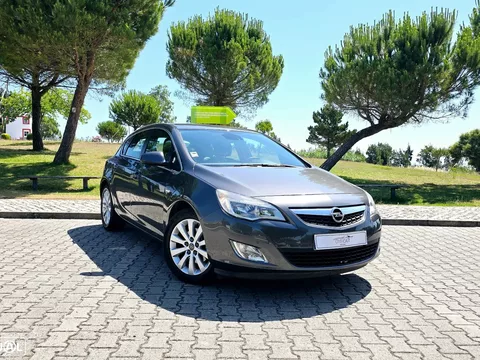 Opel Astra 1.7 CDTI Cosmo