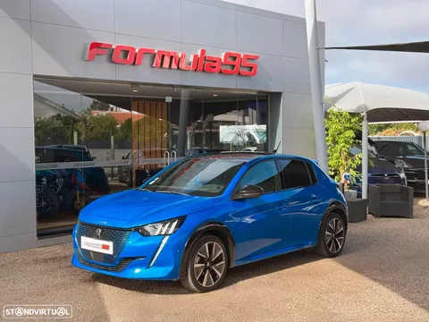 Peugeot e-208 GT