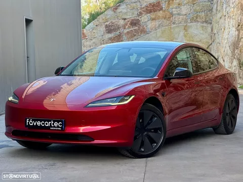 Tesla Model 3 Tração Traseira Premium