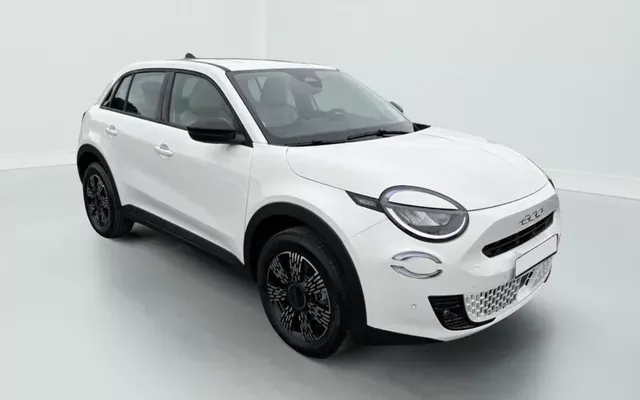 Fiat 600 1.2 Hybrid 145 DCT Icône Zéro km immatriculé