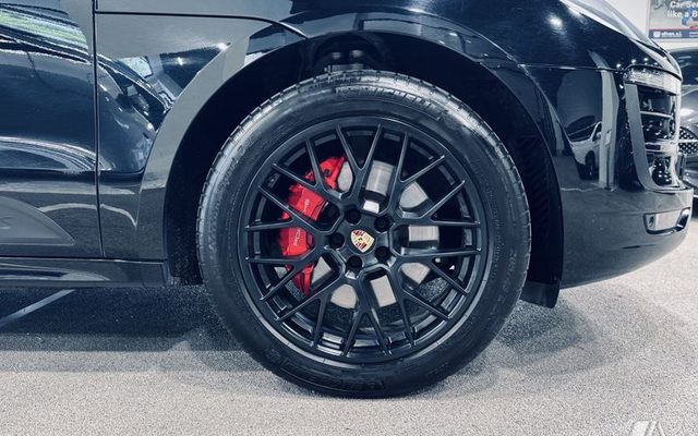PORSCHE Macan Macan GTS Aut.