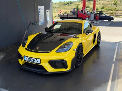 Porsche 718 Cayman GT4 RS