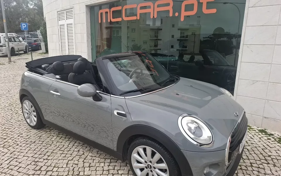 MINI Cabrio Cooper Essential