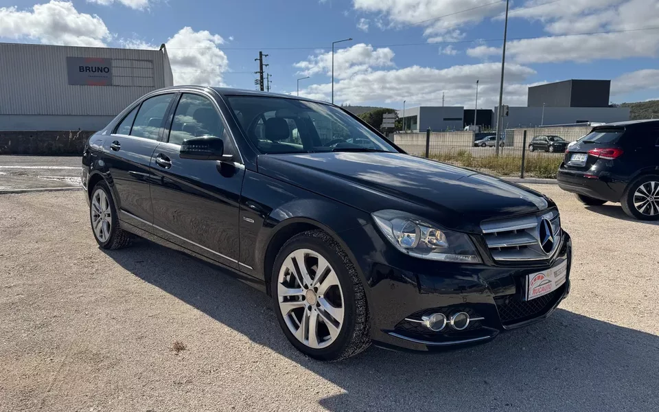 Mercedes-Benz C 220 CDI DPF BlueEFFICIENCY Avantgarde Edition