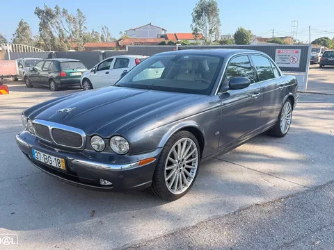 Jaguar XJ
