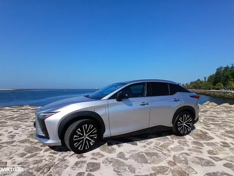 Lexus RZ 300e Premium
