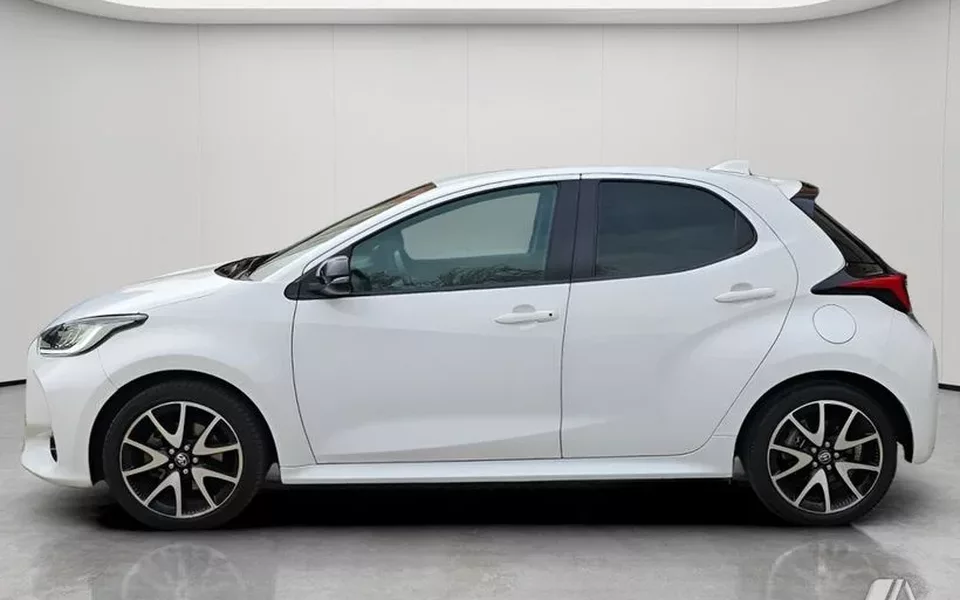 TOYOTA Yaris Yaris 120H 1.5 Style Plus