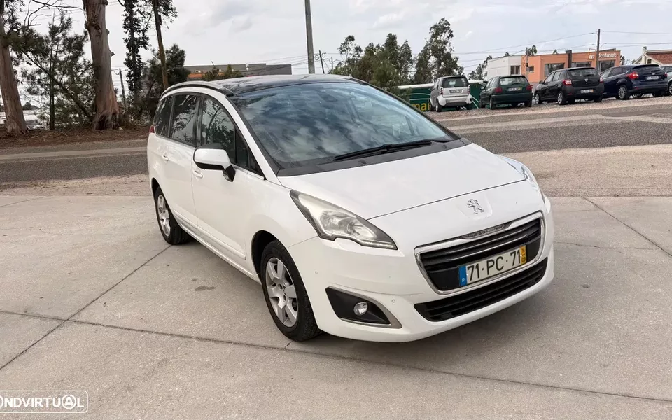 Peugeot 5008
