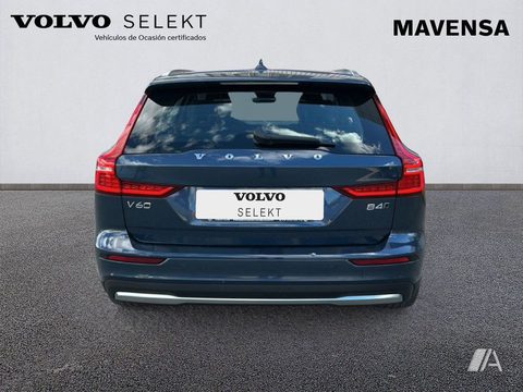 VOLVO V60 Cross Country V60 Cross Country B4 Ultimate AWD Aut. - 33898€ en Almendralejo