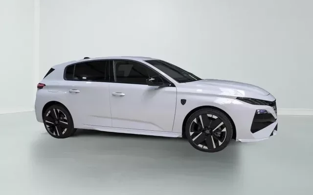 Peugeot 308 NOUVELLE 308 Hybrid 145 e-DCS6 GT Zéro km immatriculé