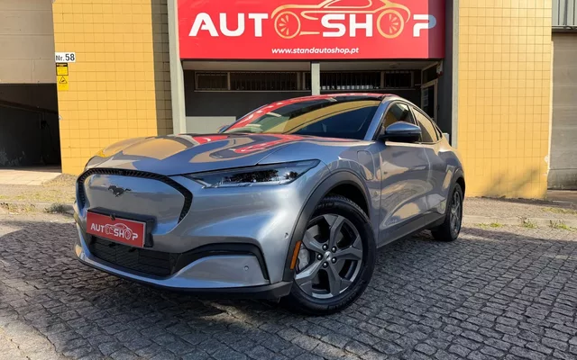 Ford Mustang Mach-E 75.7 kWh Base