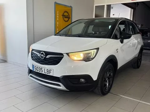 Vendido: OPEL Crossland Crossland X 1.2T S&S Design Line 110 - 11500€ en Coria