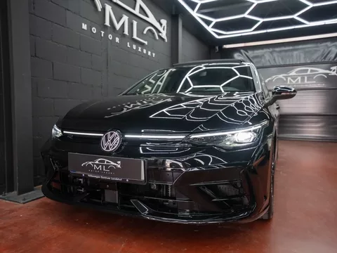 VOLKSWAGEN Golf Golf 2.0 TSI R Black Edition DSG 4Motion 245kW